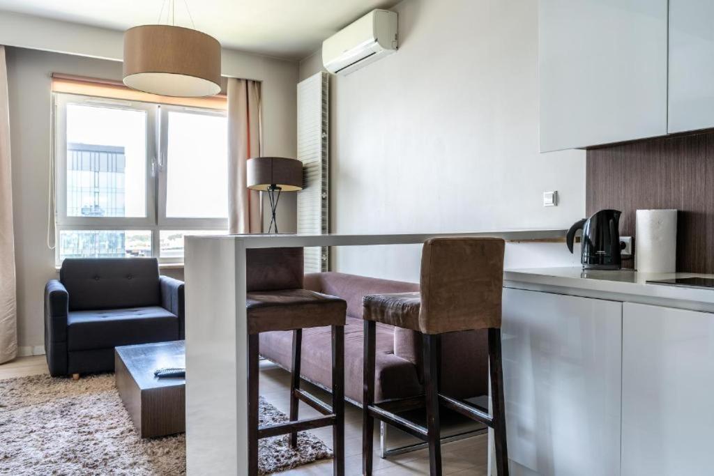 وارسو Platinum Tower - City Center - Golden Apartments المظهر الخارجي الصورة
