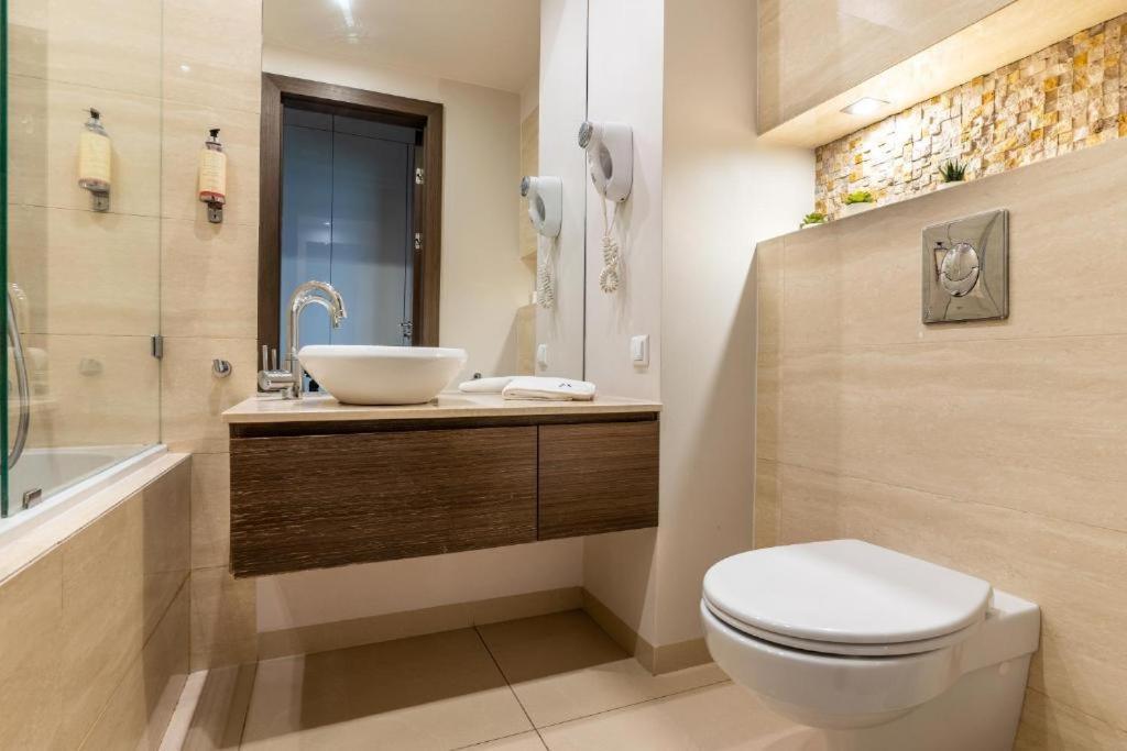 وارسو Platinum Tower - City Center - Golden Apartments المظهر الخارجي الصورة