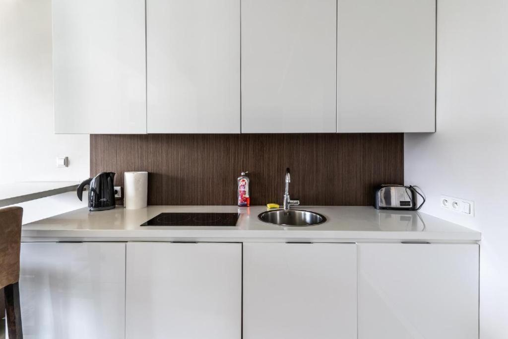 وارسو Platinum Tower - City Center - Golden Apartments المظهر الخارجي الصورة